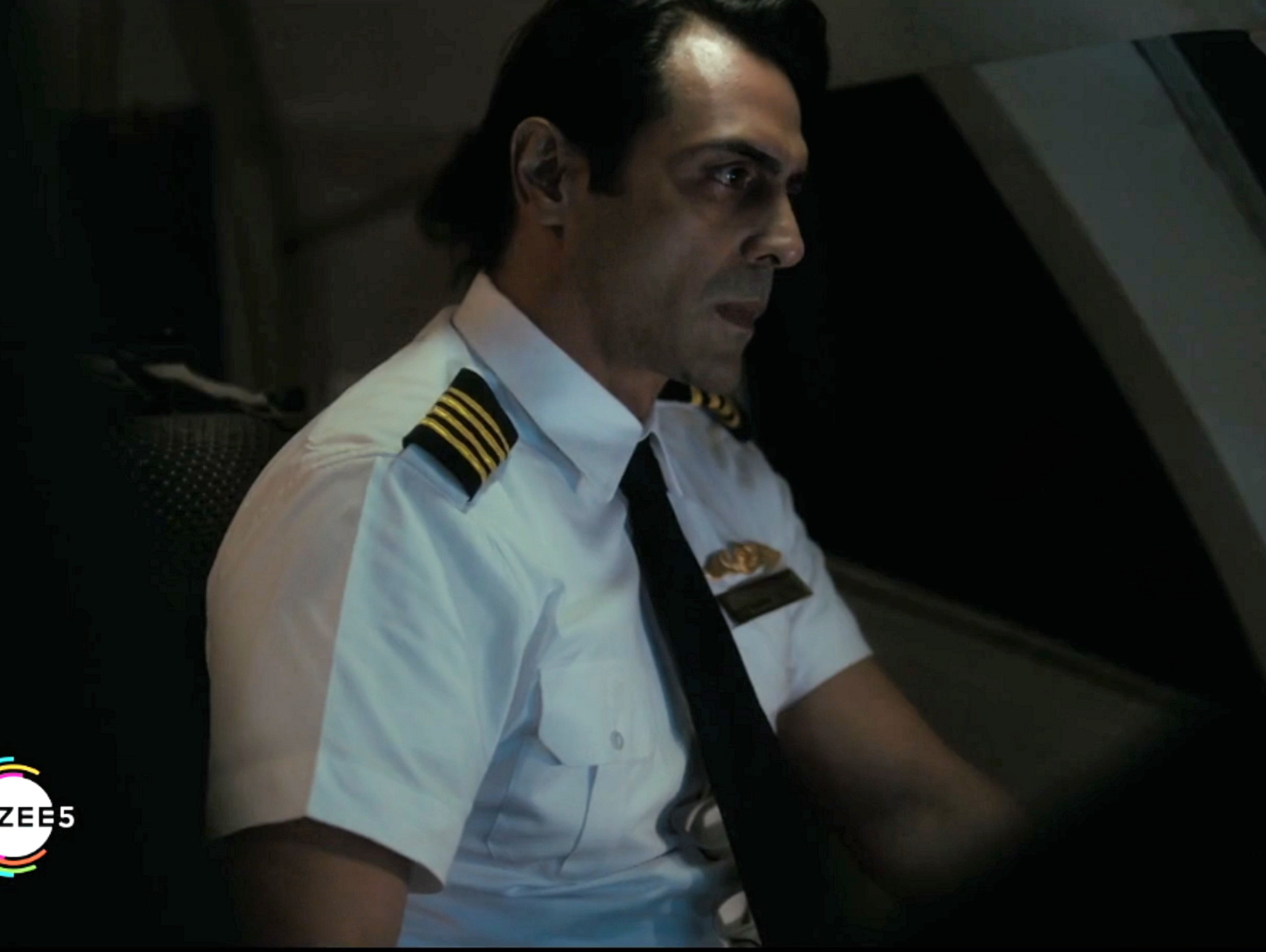 arjun rampal"s web debut takes off with "the final call"