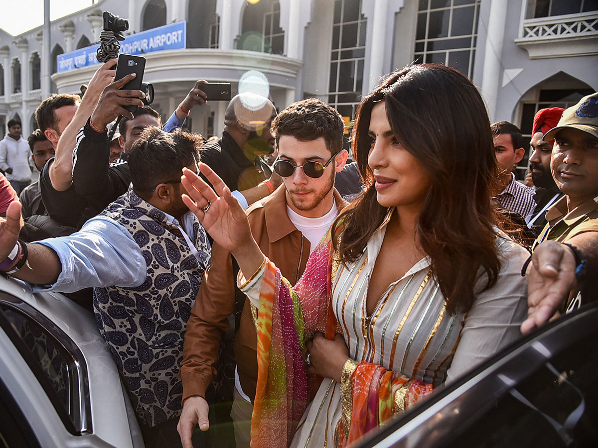 Priyanka Chopra, Nick Jonas talk wedding, first date