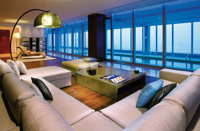 Luxury living: Rolex Tower, Dubai