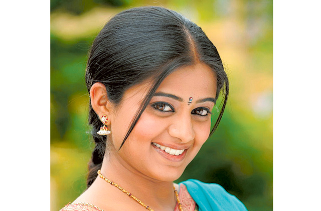 Priyamani to do item song in Chennai Express