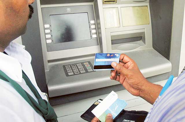 Customers feel pinch of bank card glitch