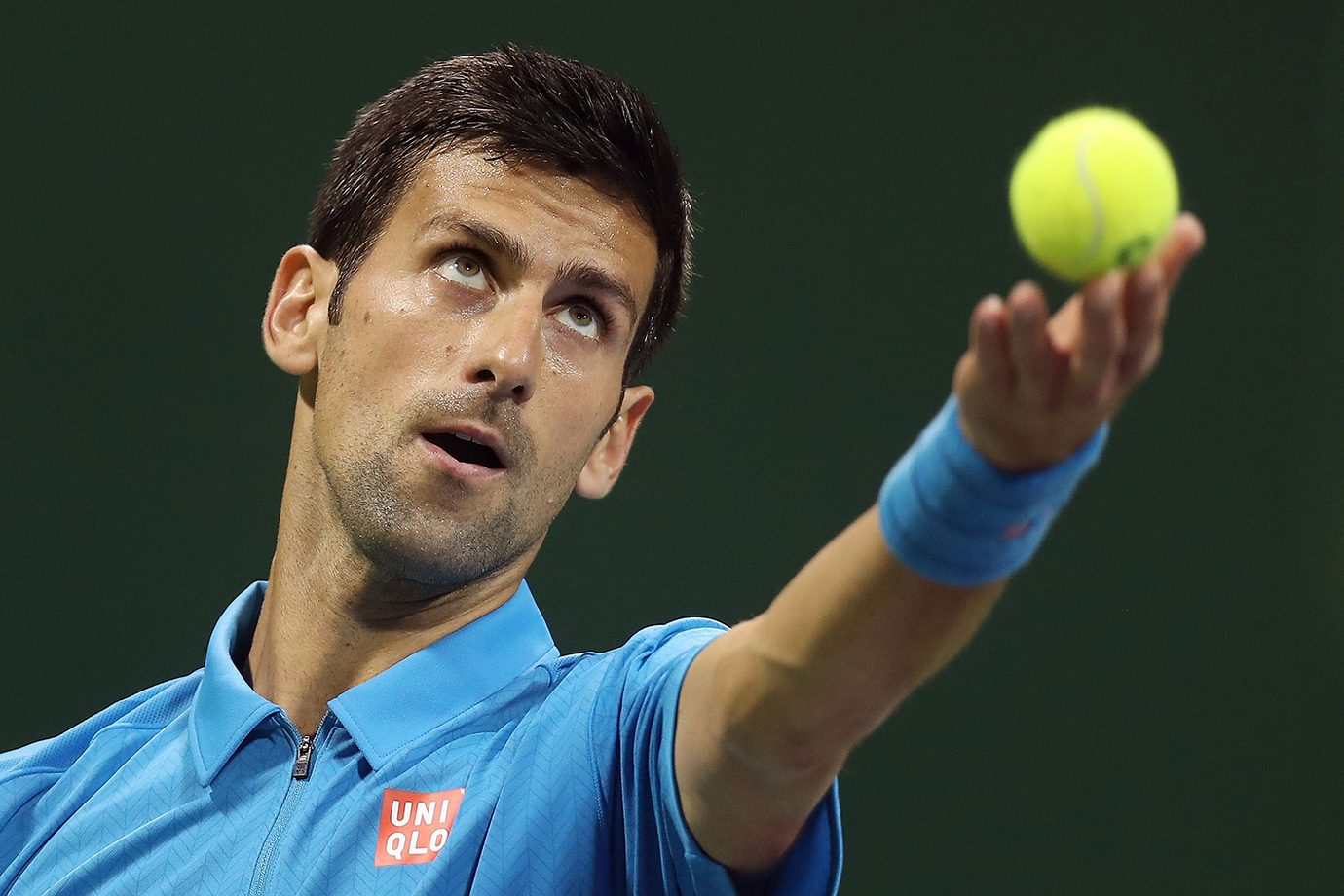 Djokovic gets fright, but wins at Qatar Open